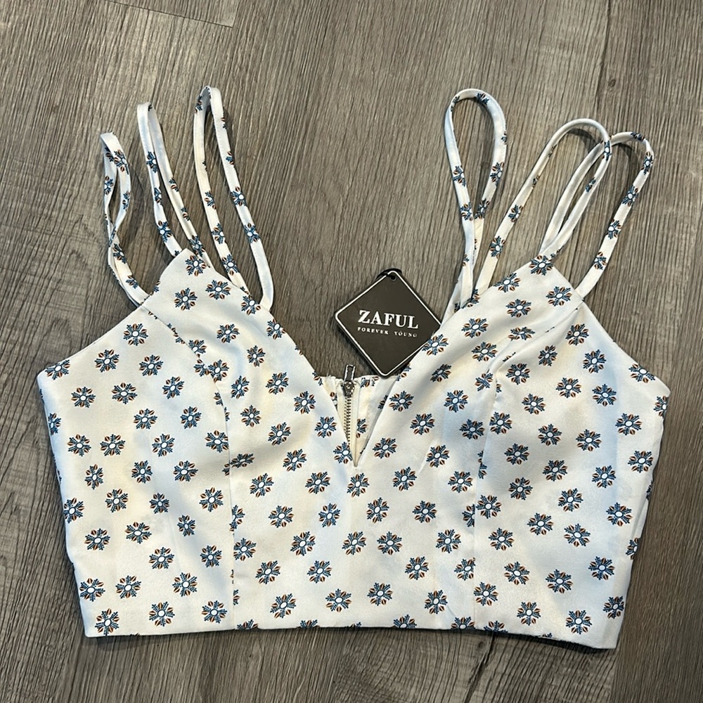 Patterned 3 strap crop top